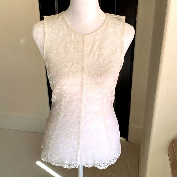 Lace top  - Picture 1 of 8